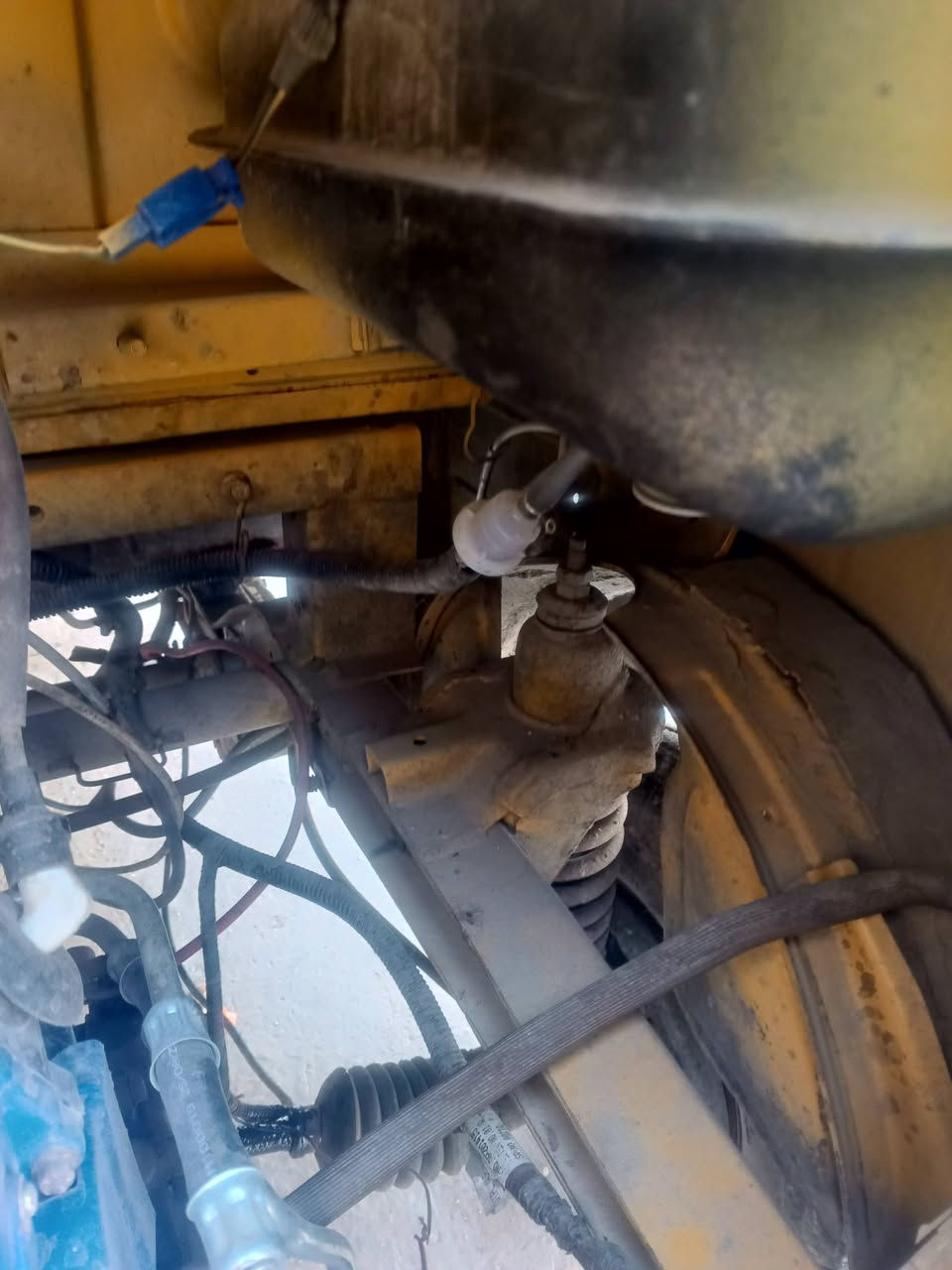 سلام عليكم مديل 19شهر11بس شراي خابرني سعرر  ريد5و300 بيع بيه مجال قليل هاذ رقمي ***********بغداد شعب
