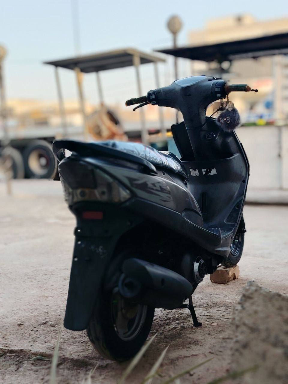 اللهم صل على محمد وآل محمد
#للبيع

دراجة ماكس عدلة 2008 

#نظافتها خير من الله

1)محرك نضافته100%

2)ما ممدود اسبانة عليه جديد

3)دبلات خير من الله

4)تايرات جدد

5)كهربائيات شغالة 

6)لايت لونين اصفر وثلجي 

7)هندر شغال

جيب فيتر  وياك وكلبها

#السعر 650  وبيها مجال

#العنوان: ديالى خان بني سعد


**إذا كنت صاحب هذا الإعلان وتريد حذفه لأي سبب، رجاءا أرسل رسالة إلى الدعم الفني**