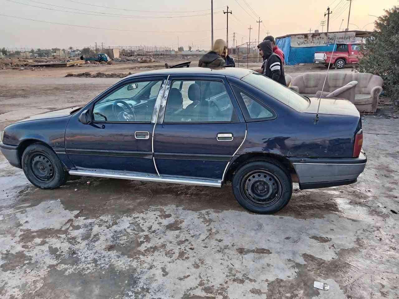 السلام عليكم للبيع اوبل فكترة موديل ٩٢ رقم ديالى شرط التحويل سيارة حلوه ترايهة ناعم محرك ١٦ السيارة جاهزة السعر ٢٨ بيهة مجال كلش بسيط المكان ديالى العظيم *********** او ***********
