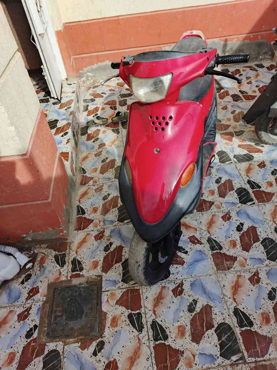 دراجه 9زروف ياباني حديثه سرعه 80كامله من كلشي هندر وسلف وكهرباء كفر اصلي مو تجاري كامله من الطول لطول السعر 350وبيه مجال ***********العنوان المدينه الهوير
