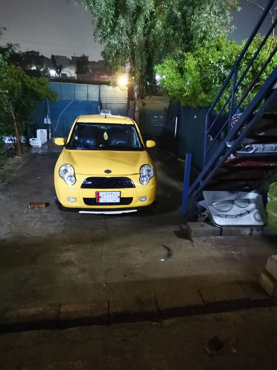 السلام عليكم ليڤان للبيع كاربون بانزين بيها سنويه لي 27نافذه محرك كير شرط مصبوغه عام جماليه واير منيه شرط من الداعميه لل دعاميه السعر 33وبيها مجال
***********
