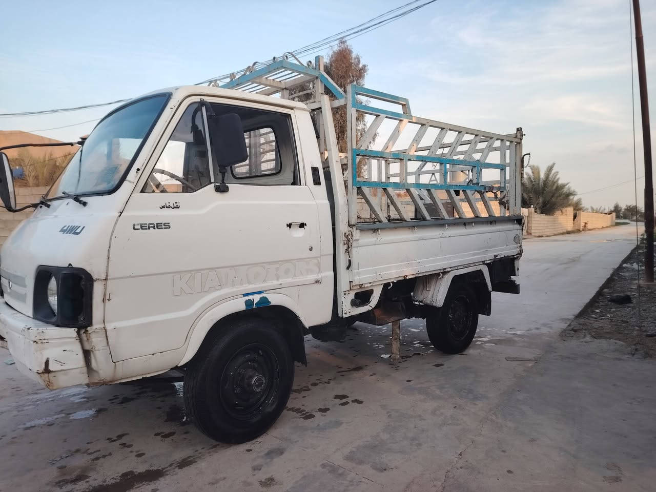 السلام عليكم كيه موديل 1998للبيع محرك جديد كير اكسل بشرط تأيرات تخم جديد سياره جاهزه مابيها اي نقص شرط تحويل وكاله كهربائيات كله شغاله السعر 30ورقه وبيها مجال مكان كركوك لاستفسار ***********
