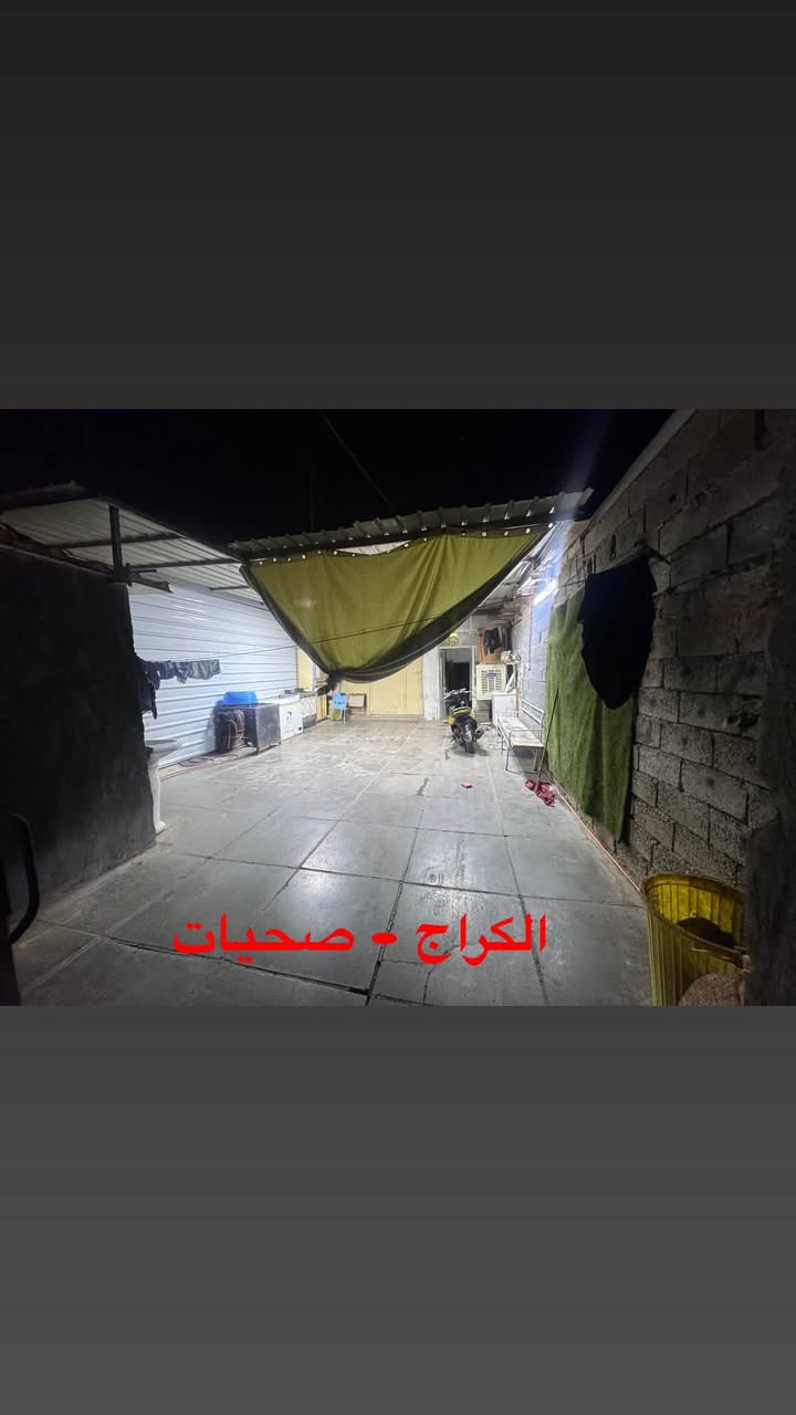 بيت في شارع المحكمه ذات السلاسل قرب مستوصف الرحمانيه مقابل مقر السرايا وساحه المشتل مساحة البيت كبيره 📌 بيت شغل صحيح قمريات وسندويج وغرف عكاده كامله بواري الماء ٤ انج مجاري معزوله كاشي من الزين المتر مالته ب ١٠ مرتب ترتيب جديد وبلواقع احلى 
*********** للبيع
