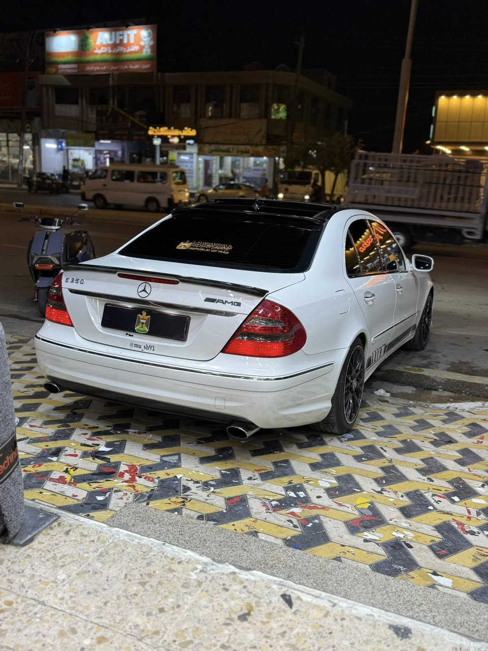 للبيع فقط
W211
E350
موديل 2009

فول مواصفات شفتات ستيرن بنوراما برده خلفيه داخل ابيض جلد كشنات تدفئه تبريد وكلشي بيه شغال مكفوله من صبغ وضربه 

رقمه مميز كركوك بسمي تحويل ثاني يوم مشروع وطني 

السياره مناقصه برغي 

للبيع فقط بدون مراوس مكان السياره 

فلوجه 

غير متواجد ع الفيس 

للستفسار اتصل ***********

السعر مع الرقم ١٨٥ 

والسوك بي اشكال السياره ع وضع الشركه حتى كفرات الصدر  الخلفي والامامي شركه
