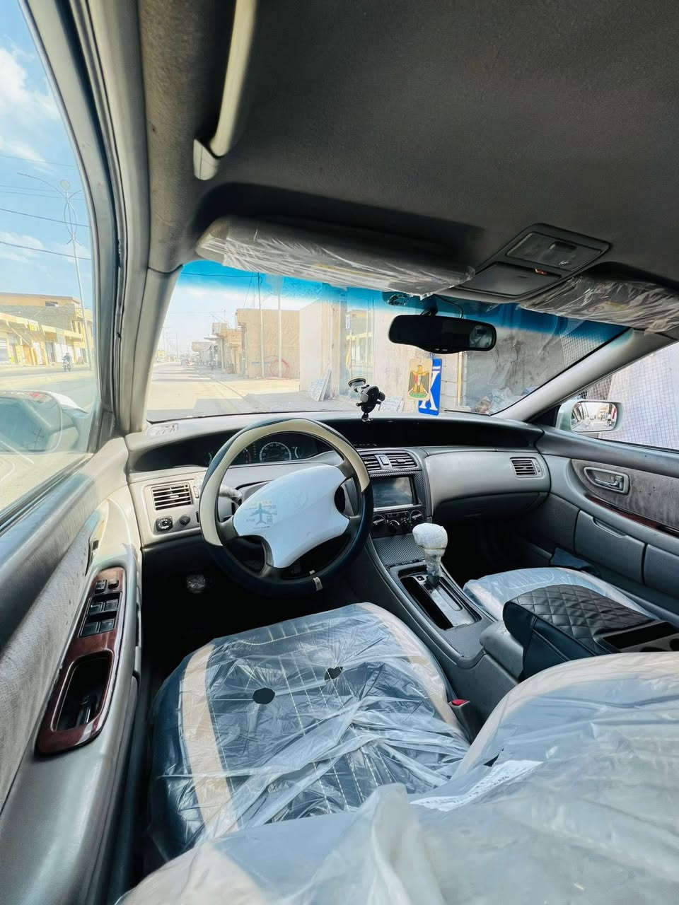 افلون موديل2000
محرك3000/6v شرط لا تنقيص ولا تبخير 
وارد امريكي ضررها امامي مواصل للشاصي  تبديل جاملغات اماميه وكالة نفس 
لون بلادي
كير  خير من الله 
كشن كهرباء
تبريد ثلج ❄️
جام اوتو
تحكم مري
تدفئه
شاشه 
تخم تاير جديد
لايت زنون ثلجي
سياره مال جناي ما بيه مصرف ربع دينار
غرفه جديده نضيفه
رقم بغداد سنويه بأسمي تحويل ثاني يوم
السعر 90وبيها مجال 
العنوان:صلاح الدين -بلد
رقم الهاتف:***********
