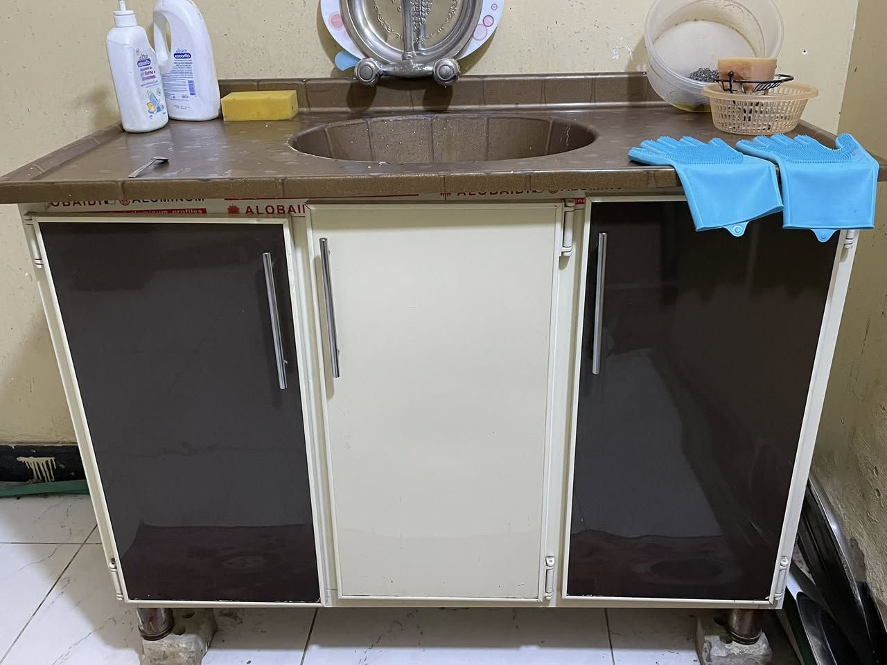 كاونتر تسكام نضيف يخبل عبالك جديد صار ٨ شهور من سكمته هو والسنك مالته مرمر للبيع ٣٥٠


**إذا كنت صاحب هذا الإعلان وتريد حذفه لأي سبب، رجاءا أرسل رسالة إلى الدعم الفني**