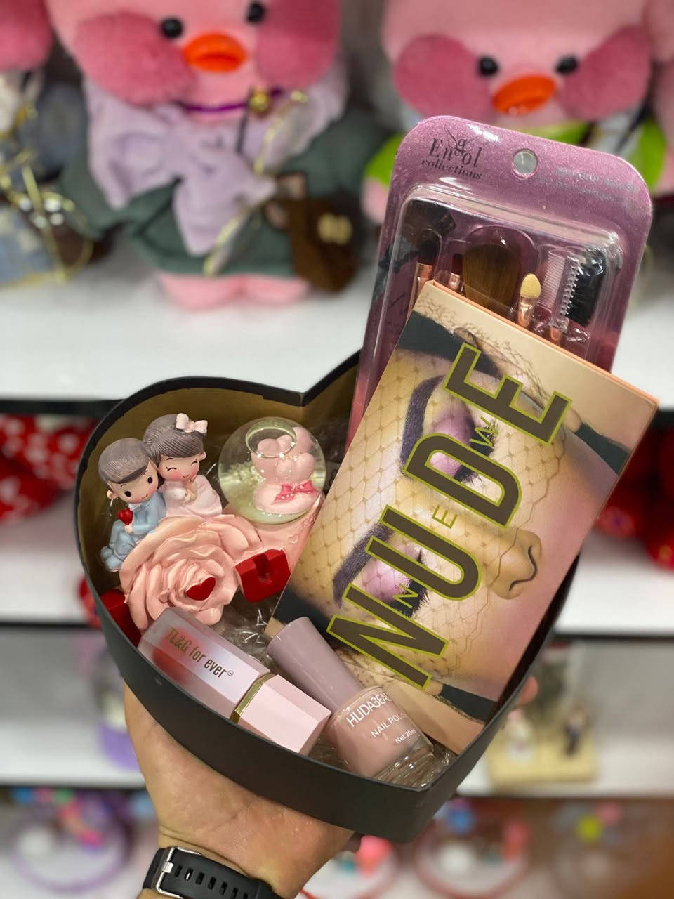 بيت الورد
بوكسات هديا نسائي اقلب الصور مختلف الموديلات
نزاكه وجمال يمنه وبس
العنوان مقابيل الطورئ
توجد خدمه توصيل داخل النعمانيه وخارج وجميع محافظات العراق#


**إذا كنت صاحب هذا الإعلان وتريد حذفه لأي سبب، رجاءا أرسل رسالة إلى الدعم الفني**