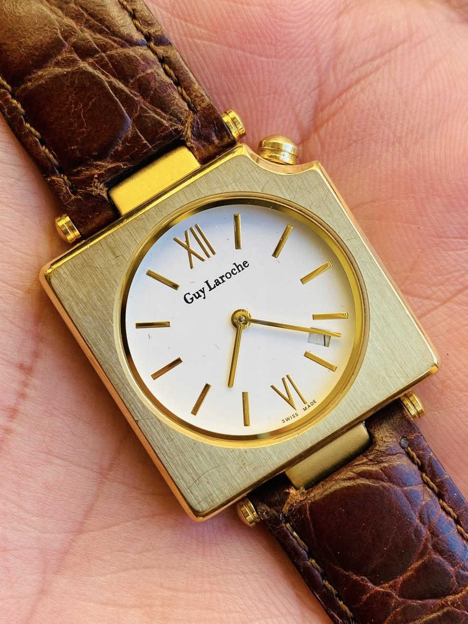 سويسري اصلي
موديل روعة
سير وبك اصلي

شكل مختلف مميز 

الماكنة عاطلة 

٧٠ الف


**إذا كنت صاحب هذا الإعلان وتريد حذفه لأي سبب، رجاءا أرسل رسالة إلى الدعم الفني**