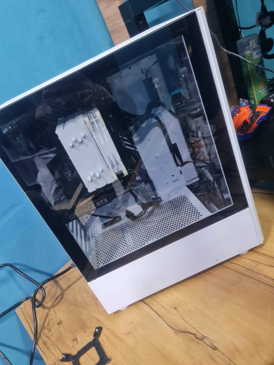 Core I5 12400
4060 8gb gigabyte 
H610 asus
Ram 16gb ddr4
Psu 650w
Ssd 512

السعر 1,000,000 

*********** 
توصيل موجود عنواني بغداد تقاطع درويش شهداء السيدية بغداد, العراق
