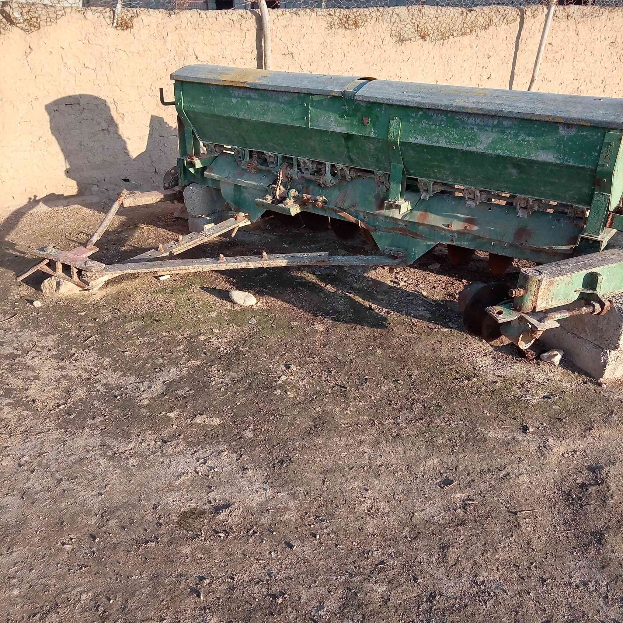 دسك 10 صاج اصلي فلنجات ٦٦ صندوق رانكو دسك شرط مكفول للاستفسار اتصل على الرقم
***********
***********
