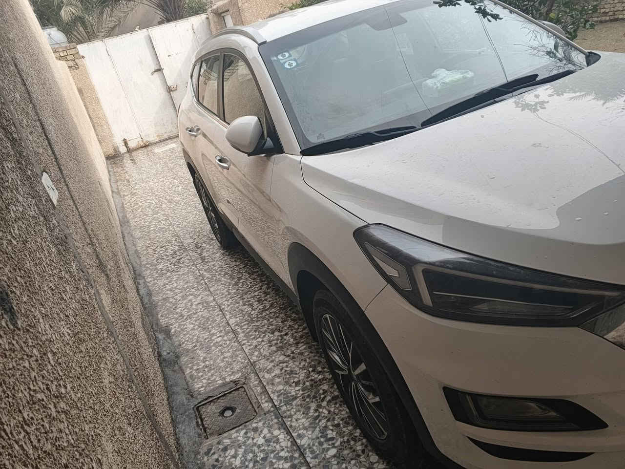 السلام عليكم توسان 2020 خليجي السياره مقفوله كفاله عامه باسمي القاصد شركه القاصد سع سعر السعر 205 وبيها مجال غير متواجد على الفيس رقم الهاتف ***********
