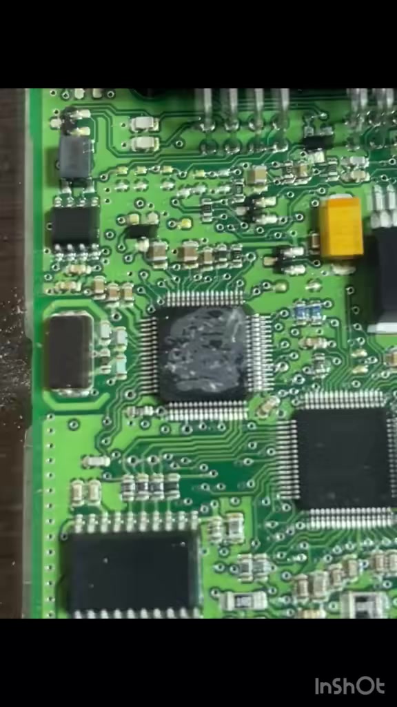 � كيا ريو | عطل ستيرن

ستيرن يرجف ويتحرك من وحده ❌
العطل: كارت ماطور الستيرن (خطوط IC ضاربة)

✅ صلحنا نفس الكارت
❌ بدون تبديل
❌ بدون تحوير

رجعت السيارة طبيعية 💯
🛡️ ضمان 6 أشهر

🔥 شغل نظيف – خبرة – ضمان حقيقي مو حچي

📍 وكالة وخدمات رامي 
| بغداد – صناعة البياع الشارع الثاني 
📞 *********** | 
***********
💬 واتساب ***********

#تصليح_ستيرن #كارت_ماطور
#كيا_ريو #ستيرن_ثگيل #ستيرن_يل
