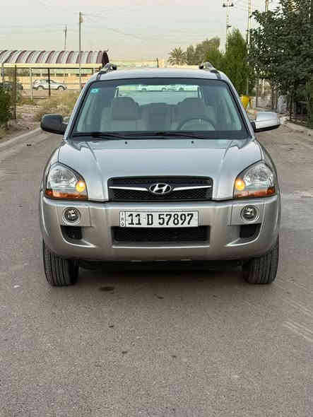 هونداي توسان موديل 2009 سياره جديده على وضع الشركة استخدام شخصي كفاله عامه من كلشي ماشيه 60 عالفحص مكينه گير بدون فتح السعر 138 بيها مجال بسيط للاستفسار***********بغداد حي الرساله الثانيه
