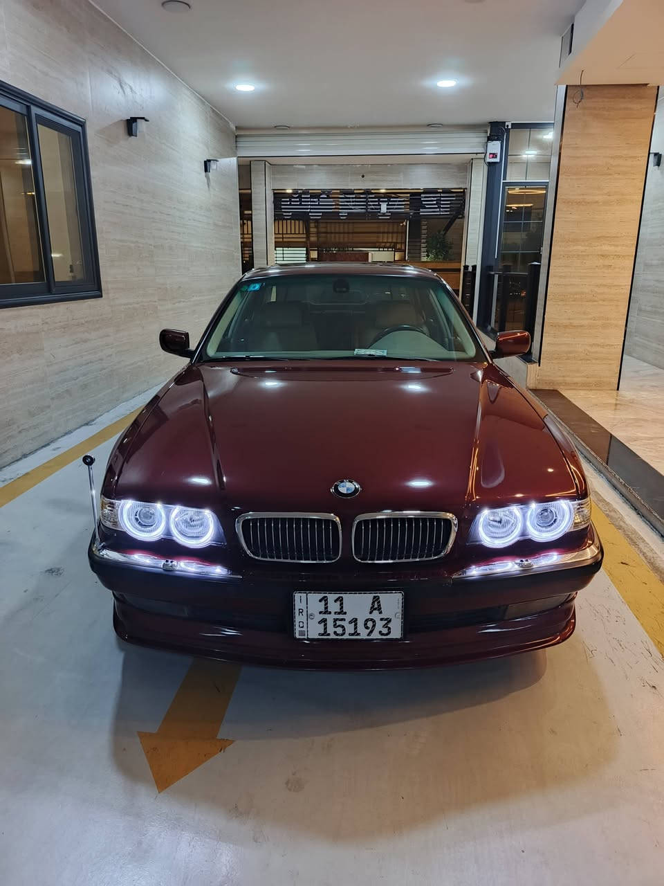 ‏السلام عليكم للبيع فقط
‏BMW خفاش وارد خليجي باسمي رقم بغداد انكليزي سنوية وهزة جديدة قبل شهرين فول مواصفات حجم 730   V8  اصل موديل 95  محدثه 2000 بالكامل داخل وخارج بلادية  السيارة وعالفحص دبل اير باك بدون اي حادث مصبوغة عام درجة اولى نوع الصبغ ديبير هولندي بسبب الجراد على ايدي وصورها قبل الصبغ  موجودة السيارة مكفولة بلادية مفولة مواصفات حتى زراك اللايت والتلفون شغالات مكينة كير صدر امامي خلفي تخم تاير قبل اسبوع شادة تبريد كلشي جديد السيارة جديدة بمعنى الكلمة المواصفات
‏
‏1_غرفة بيجي فول بلادية VIP داخل فول صاج
‏2_مري شفط زئبقية عاكسة للضوء فول كهرباء
‏3_كراسي جلد بلادي كهرباء كسار  16 حركة + تدفئة+خزن ميموري  4 وضعيات+ تجاوي كهرباء+ مطعم خلفي 
‏4_دبل تلفون اماي خلفي +بدالة +هوائي يعني التلفون شغال بس تخلي سيم كارت
‏5_بردات عدد 5 بلاد والخلفية كهرباء
‏6_فتحتة سقف سلايد جام
‏7_زراك لايت شغال
‏8_ حقيبة اسعافات طبية بالمقعد الخلفي
‏9_تجوة كشن خلفيVIP تلفون + تحكمات
‏10_ حساس لايقاف صعود الجام
‏11_سي دي جنجر 6 اقراص بلادي
‏12_صندوك شفط
‏13_كت البينا كامل + ويل البينا حجم  18 تو سايز
‏14_شاشات عدد 3+ سماعات وتويترات بلاد
‏15_كروز سرعة ( مثبت السرعة) 
‏16_ستيرن + جعمقة كهرباء مو عادي يعني الستيرن خفيف
‏17_دركة ستيرن صاج  VIP+ فول تحكمات 
‏18_نظام الفرامل ABS ومانع انحدار
‏19_ قفل مركزي وجام فول كهرباء
‏20_تبريد قطعتين امامي خلفي + الامامي نظام منفصل
‏21_ چكمچة عدد  2
‏22_ حساس دعامية امامي خلفي
‏23_ دبل صالنصة  
‏24_ عدة صيانة داخل غطاء الصندوك بلادية
‏25_ كامرة خلفية فول  HD
‏السعر 145$ وبي مجال مكان السيارة بغداد
‏رقم الهاتف  ***********
