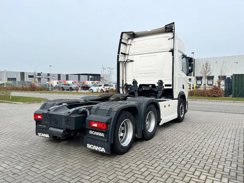 Scania R540
سنة الصنع 2021
كيلومتر 619.000 كم
ناقل حركة أوتوماتيكي 
قوة المحرك 540 حصان 
نظام المحور 2×6
فول مواصفات 
سوبر عادي 
السعر 55 الف دولار 
السعر واصل شمال العراق


**إذا كنت صاحب هذا الإعلان وتريد حذفه لأي سبب، رجاءا أرسل رسالة إلى الدعم الفني**