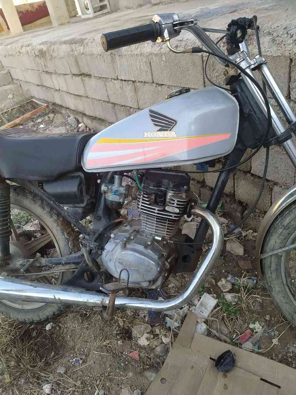 موطور للبيع السعر خاص


**إذا كنت صاحب هذا الإعلان وتريد حذفه لأي سبب، رجاءا أرسل رسالة إلى الدعم الفني**