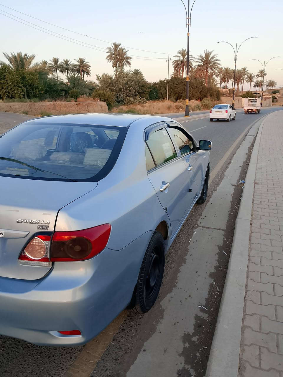 اعلان للبيع سيارة كورلا12خليجي 
السيارة بسمي تحويل ثاني يوم
هزة وسنوية جديد ل 2031
صدر جديد
تايرات جدد
تبريد ثلج 
تدفئة فول 
دواخل جديد 
محرك كير كلو جديد 
السيارة بيها الاهلا الايسر خلف السايق يعني ربع قطعة ابيع قطعة 
بيها بارد بجنطة شبر بارد 
السعر 117وبيها مجال 
تجي تكلب وتفحص وتاخذ تراي وتدلل
الاتصال ***********
على بركة الله
رقم صلاح الدين دولي 2031

