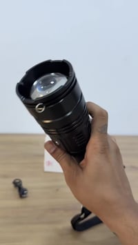 كشاف RAS • ١٠٠٠ لومين • بطارية ٦٠٠٠mAh