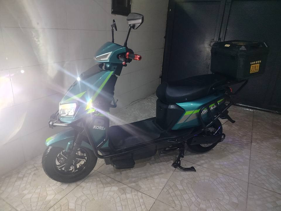 مانتۆڕ شەحن ٦ پاتری گەورە ۳۲ ئەمپێر ماڕکەی کۆریا ئێم ئاڕ ئیستراد خاص فول مواسەفاتە بەگی هەیە نرخی ٦٥۰ هەزار
*********** هەولێر أربيل, العراق
