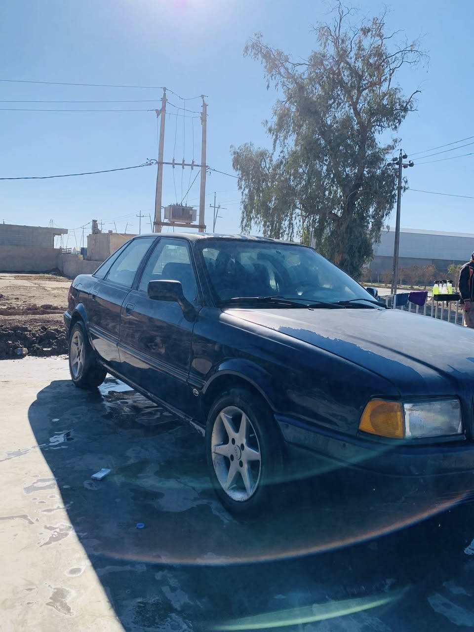 السلام عليكم..سياره اودي موديل 90گير ومحرك شرط مصبوغه عام جماليه دفتر بانزين بيه سنويه لل2029. رقم دولي جام كهربائي..سياره حلوه وگاعده عايزه شويه ترتيبات السعر (25)وبيه مجال عنوان السياره قضاء الحويجه 

الرقم ‭0783 283 7047‬
