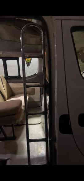 السلام عليكم 
للبيع درج وهورنات بوش 
اتصال او واتساب ‭٠٧٧٧ ١٩٢ ٨٠١٦
