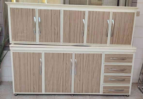 كونتر للبيع كله مواد صراي اصلي ويه مرمر سعره 250 كلش نضيف مال بيت رقم هاتف ***********
