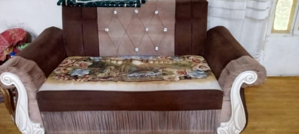 للبيع تخم ٧مقاعد بلوك اسود السعر ٢٥٠نهايته ٢٠٠المكان بغداد شارع النضال


**إذا كنت صاحب هذا الإعلان وتريد حذفه لأي سبب، رجاءا أرسل رسالة إلى الدعم الفني**