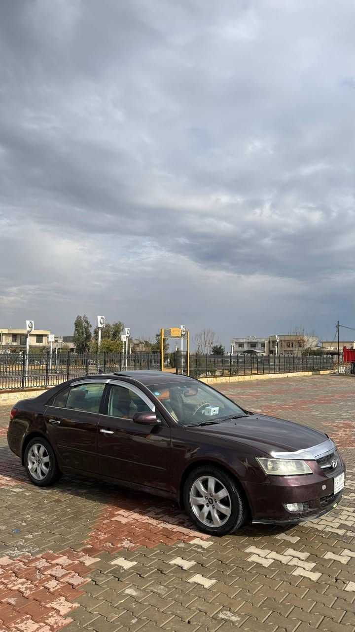 السلام عليكم ورحمة الله وبركاته
 للبيع سوناتا 2006  وارد أمريكي رقم بغداد شرط تحويل ثاني يوم السياره لمتدد فول مواصفات 1/1 على واحد فتحه سقف كشن جلد كهرباء تدفئه كشن تحكم جهتين كروس سرعه دمام خلفي تبريد بيانو لايت زنون محرك V6 سلندر ٣٣٠٠ محرك كير حاويه حادث امريكا فقط طارف جاملغ خلفي شرط بدون دواخل بيها قطع صبغ ابيع حزام كهربائيات مكفوله من الرقم للرقم كلهه شغاله تخم تاير جديد تخم ويل كب 17 كروم السياره جدآ نظيفه ومال جناي وبالعافيه على الياخذها من قلب ورب
السعر 85 وبيها مجال بسيط 
 رقم الهاتف ***********  تحياتي الى مدير الكروب المحترم
وكلشي اكو بلسوك
