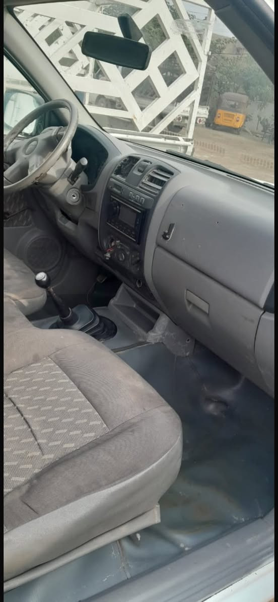 مرخصه الامين بيكم للبيع مال مزاد بيها كتاب مزاد تترقم سياره اي محافظه تريدها ورقمها على دوله سياره جديده وبلاديه من كلشي ومكفوله من دعمه وصبغ ومكينه وكير واكسل وحداديه وتبرد وتخم تاير كله مكفول وشغال وبلادي وسياره جديده بيها مكينه بانزين وكير جدد ابلاديات مال شركة سياره موديل (2005) موجوده بغداد 
سعرها (٤٨ ورقه ) 
رقم ***********
