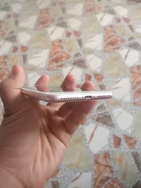 ايفون ٧ بلس • البطاريه ١٠٠ • نظيف