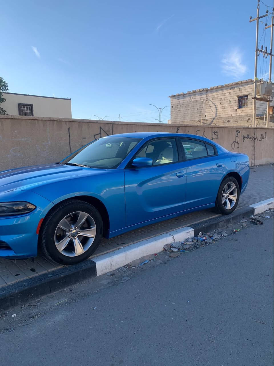 جارجر 19 خليجي مكفوله بصرة بسمي السيارة مال بيت جديده وجاهزه من كلشي ماشيه 90 كيلو السعر248 /*********** البصرة, العراق
