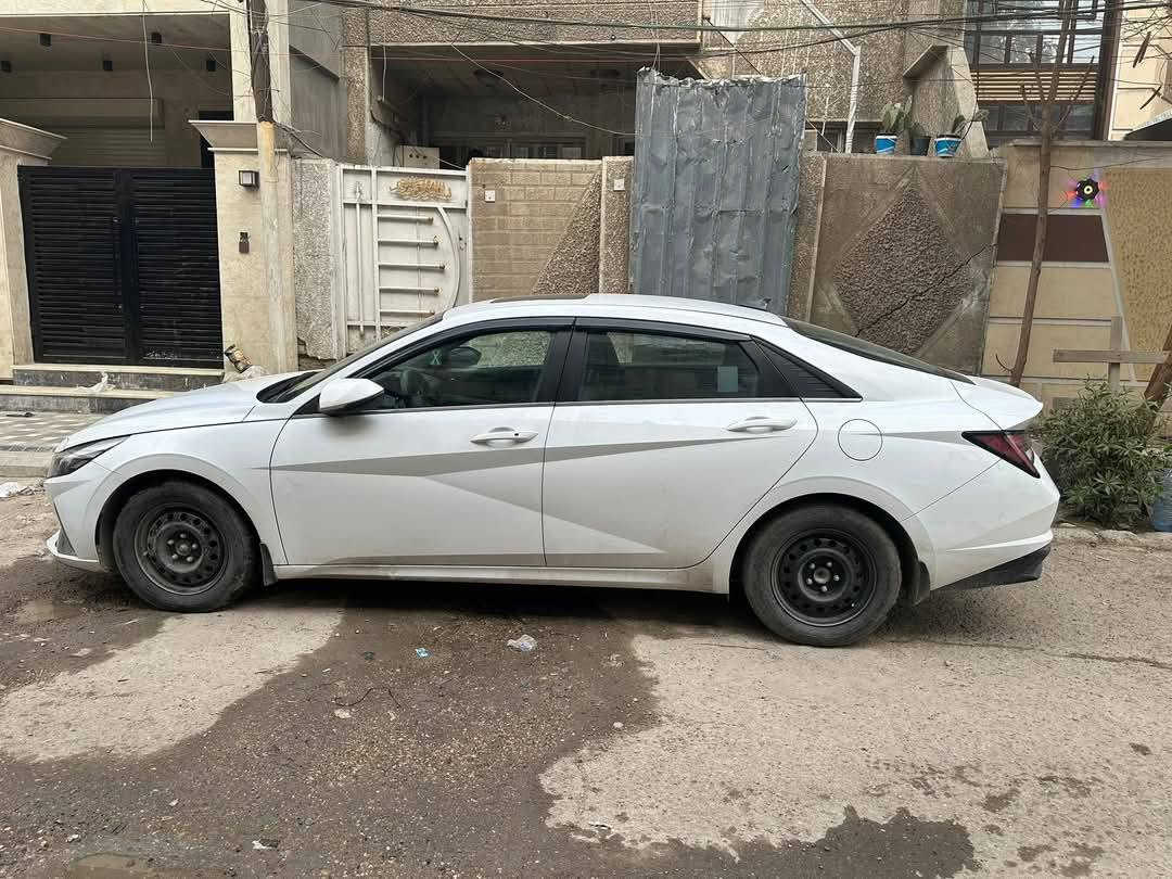 النترا كوري موديل 2021 مرقمة بغداد حره مشروع وطني تحويل مباشر السعر مناسب جدا 125 وبيه مجال للطيبين مكينة 2000 دوش فول مواصفات بيه صبغ بدون دواخل بجم كبس مكفول لغود شواصي گير مكينة وظع الشركة سياره مناقصة اي شي وشرط الفحص تبريد ثلج قطعتين ***********
