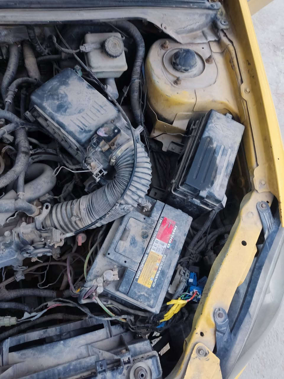 سلام عليكم 
شيري اي 5 موديل 2011 
محورة كير ومكينه كورلا 1800 
تبريد تدفئه كهربائيات شغاله 
سنويه ل28 هزه تخلص شهر 3 
مصبوغه عام اثر جراد و طخطخات 
سعرها 33 بيها مجال بسيط 
مكانها بغداد راشديه الحسينيه 
***********
