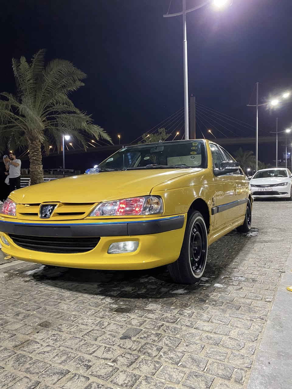 سلام عليكم سياره بيجو ٢٠١٥ بيهه بنيد مصبوغ اثر جراد وبيهه شبر بارد باب السايق والباقي كفاله كير محرك تبريد حداده تخم تاير كله جديد سياره حلوه وجاهزه سنويه لل٢٠٢٧ لسعر ٤٦وبيهه مجال كلش بصيط رقم ***********
