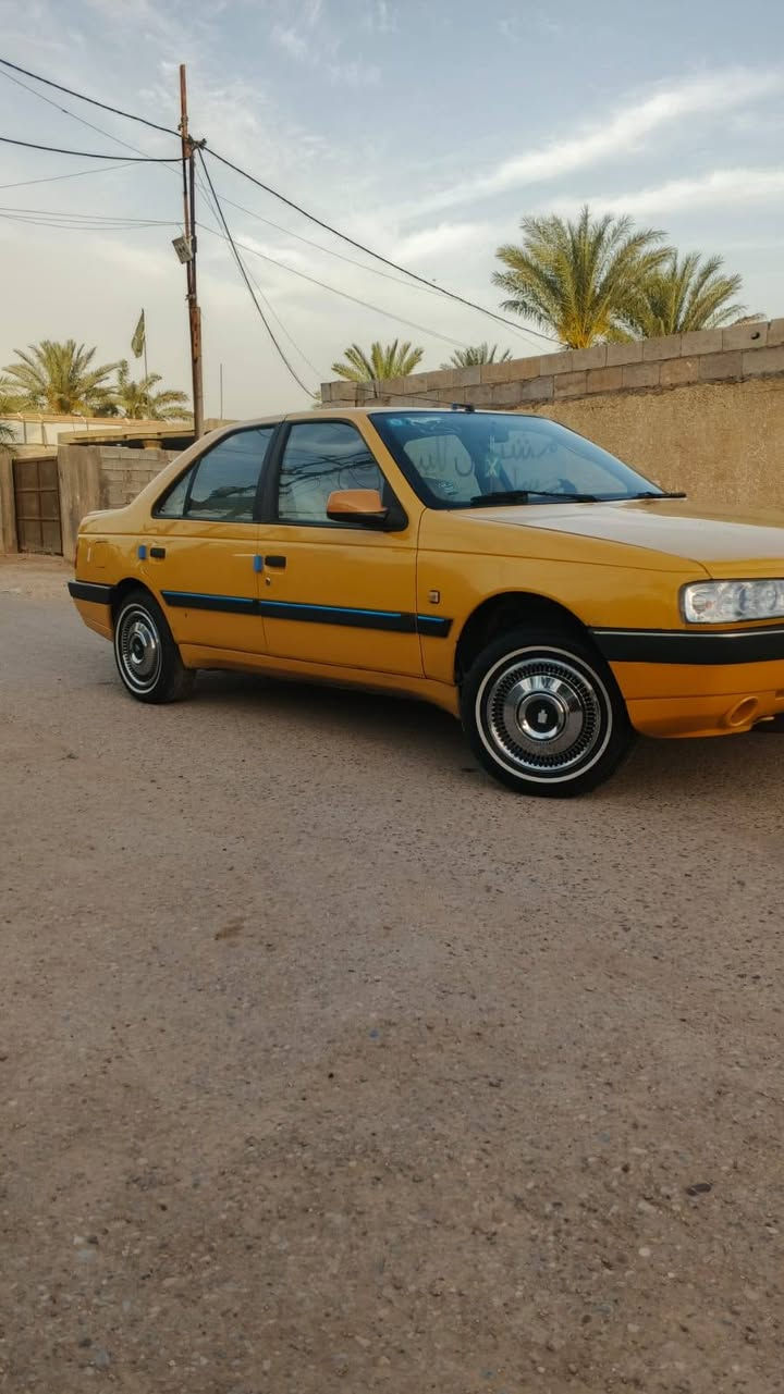 بيجو لميس 2015 مصفره هيئه غرامات تحويل ثاني يوم كفاله عامه منل الصبغ والتبديل والضربه لايت زنون مكينه وكير مكفولات دوشمه  سعر 37 وبيها مجال  رقم ***********. المكان بغداد قرب فلكت المدائن
