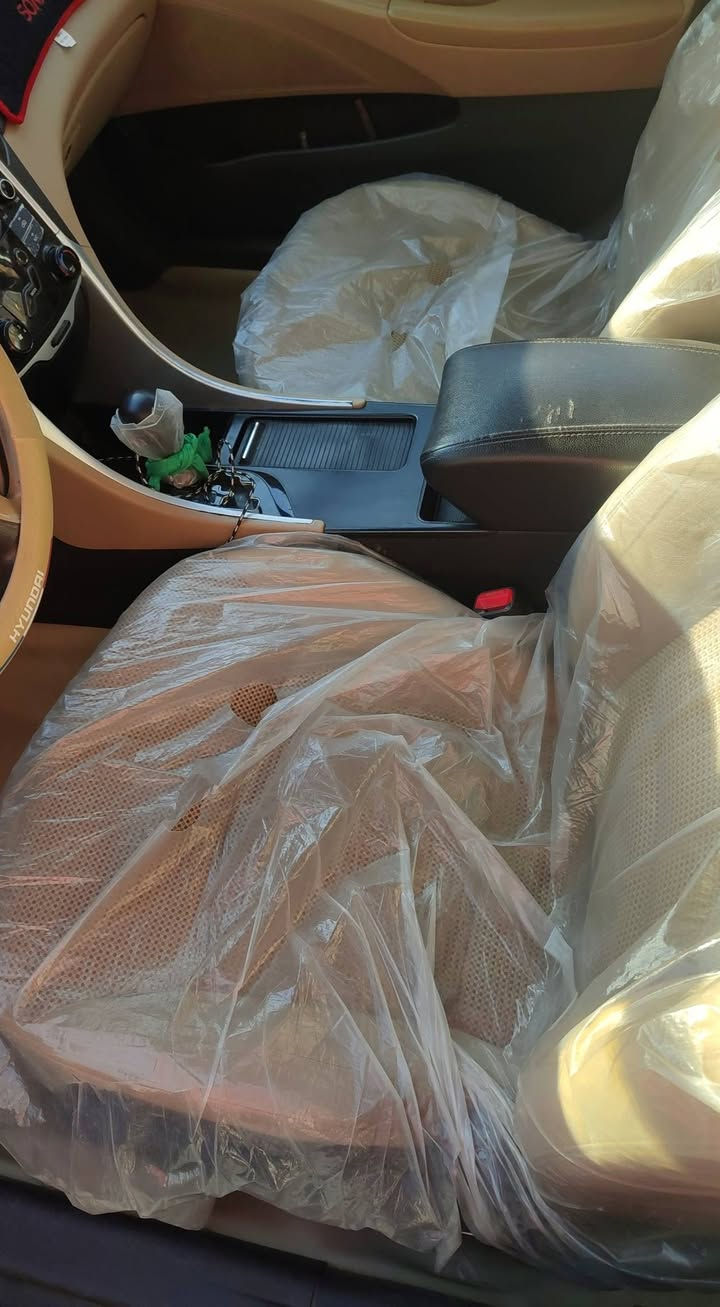 سلام عليكم سوناته  للبيع         خليجي مكينه 2400دوش  موديل 11 رقم بغداد مكاني بابل    السعر 115$ وبيه مجال           السياره بيه قطعتين رقم الهاتف ***********
