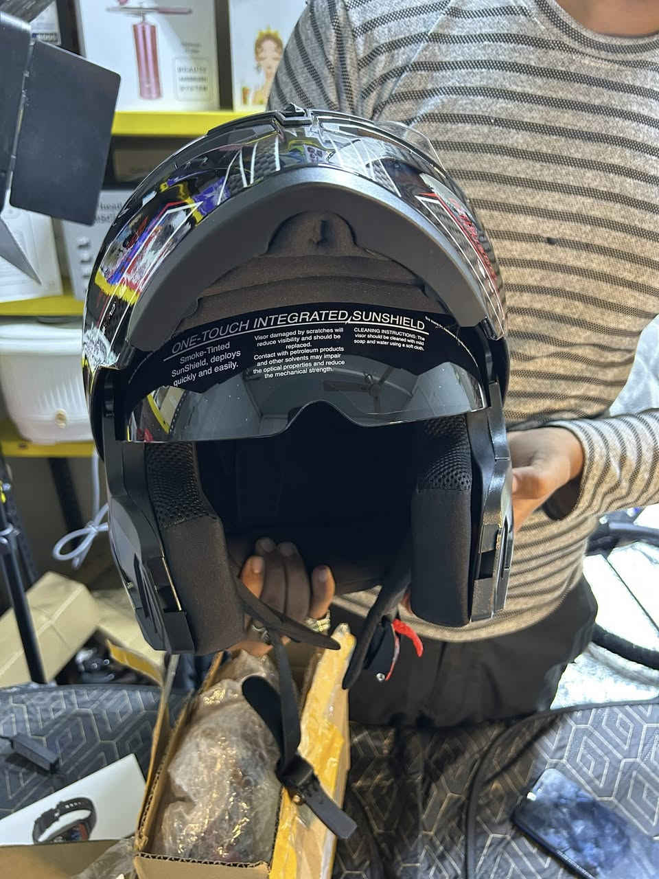 خوذه جديده. فتحات تهويه مناظر شمسيه فج قلاب.  لتفيده ينطي سعر. وادزهه اله. بدون كسران فدوه لكلبكم


**إذا كنت صاحب هذا الإعلان وتريد حذفه لأي سبب، رجاءا أرسل رسالة إلى الدعم الفني**