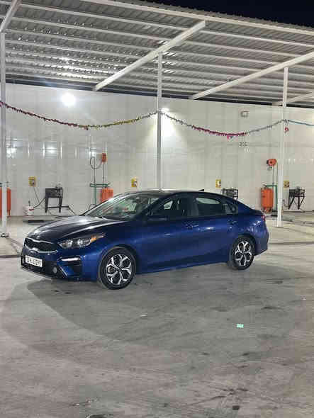 السلام علكيم كيا فورتي موديل 2021
وارد امريكي حادث بابتين فقط فقط 
محرك 2000دوش 
مواصفات معروفه
رادار امامي
تحديد مسار
شاشه كار بلي
تحكمات
ويل كب
سياره ماشيه 96 كير مكينه كله مكفولات وبلاديه
جاهزه بدون اي  نقص
رقم اربيل سنويه كله جديد 
مكاني بغداد السيديه 
السعر 134
***********
