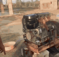 السلام عليكم محرك دويس 4ألماني 
ستندر بلاد -لا تنقيص ولا تبخير كامل مكمل 
مولدة 30كيفي نحاس اصلي 100٪100
***********
