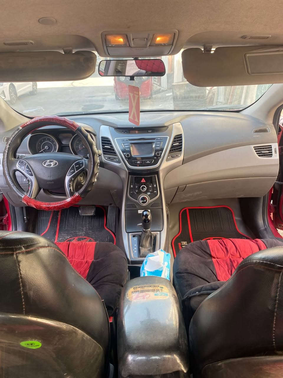 السلام عليكم النترا موديل 15
‏أمريكي محرك الف 1800 ￼ 
‏السعر 95 وبيها مجاللل الطيبين 
￼***********
