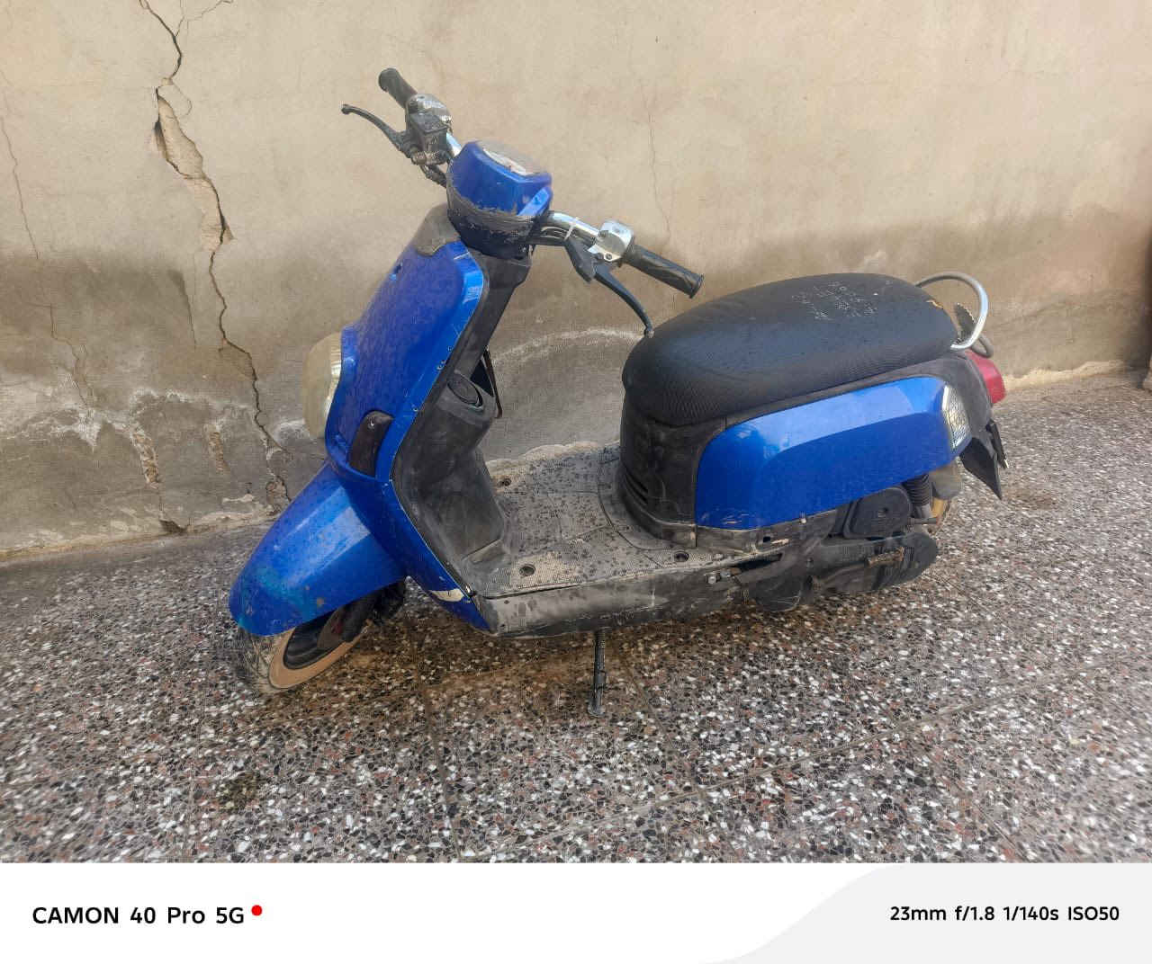 بوليس للبيع سعره 500
***********
