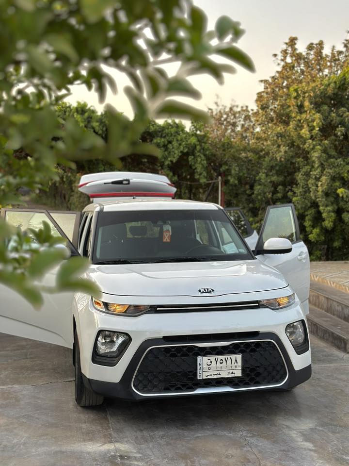 السلام عليكم
كيا سول 2020 وارد امريكي 
المواصفات: S  ابيض 
.رادار امامي جانبي 
.تحذير من اصطدام أمامي خلفي + تحديد مسار
.شاشه أماميه كار بلي , وكاميرا خلفيه + تحذير خلفي
تحكم ستيرن جهتين خاصيه النقطه العمياء
مراقبة ضغط الهواء داخل الاطارات
المكابح مانعه للانزلاق ABS + اوتو هولد
محرك 2000 دوش
شاشه أماميه , وكاميرا خلفيه
ماشية 84 الف ميل 
وصور الحادث موجودة بالمنشور 
السعر ((130))
للتفاصيل اكثر اتصل او راسلني على الواتساب
 ***********
صلاح الدين قضاء بلد
