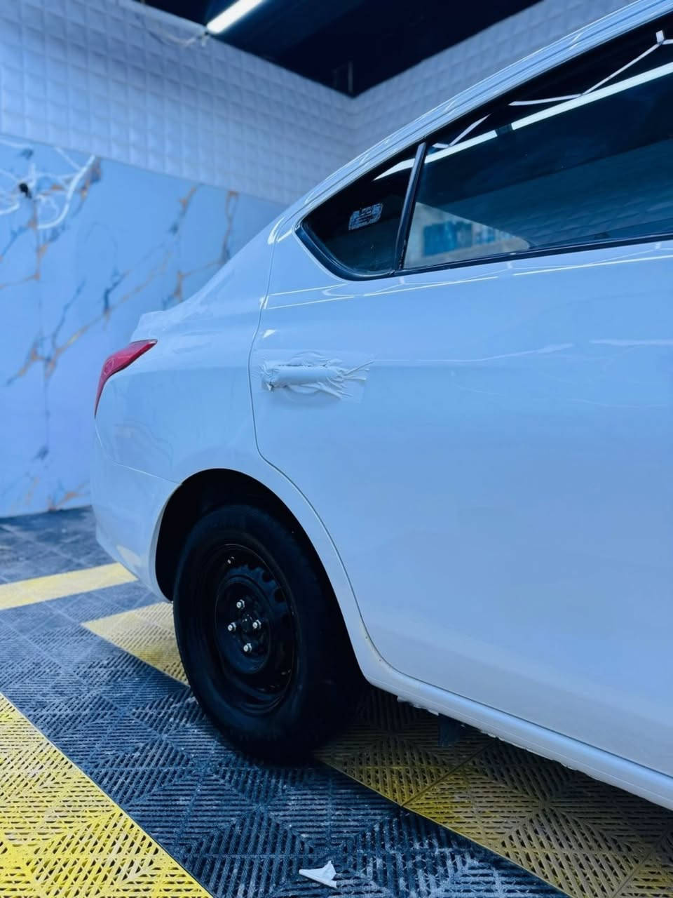 للبيع نيسان صني 2020 هندي مكفوله سياره جاهزه من كلشي اي نقص مابيها كير مكينه مكفولات سعرها 
102 وبيها مجال 
***********
