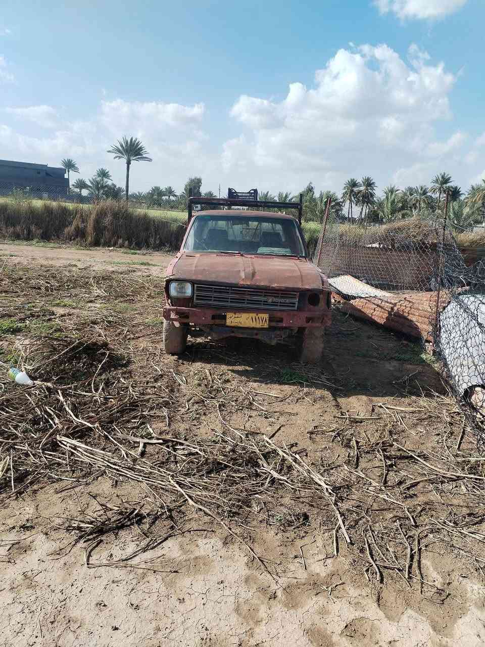 لبيع سيارة نضيفة شغالة مال حشيش ماي مال بيت مال عمل شغالة كبل شغل وطلع الماكان بغداد ابو غريب الحمدانية رقمي *********** سعر ١٢ وبيهة مجال
