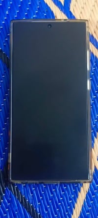 للبيع ٢٤ الترا ذاكره ٢٥٦ عشوائيه ١٢ دبل خط  بدون ملاحقات بس جهاز والجه...