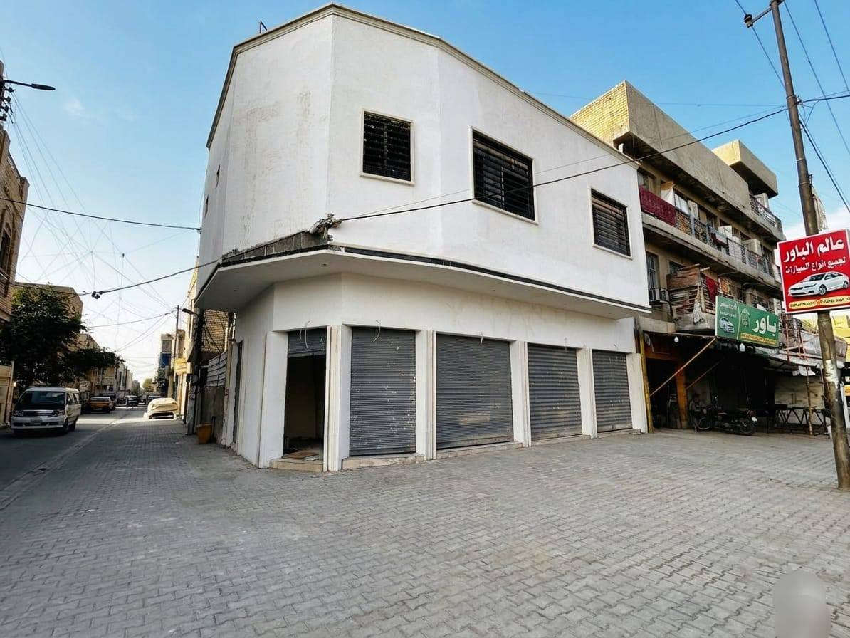 محلين للايجار العمارة ركن على الشارع التجاري شارع الدور السايدين قرب متوسطة المحمرة
***********
