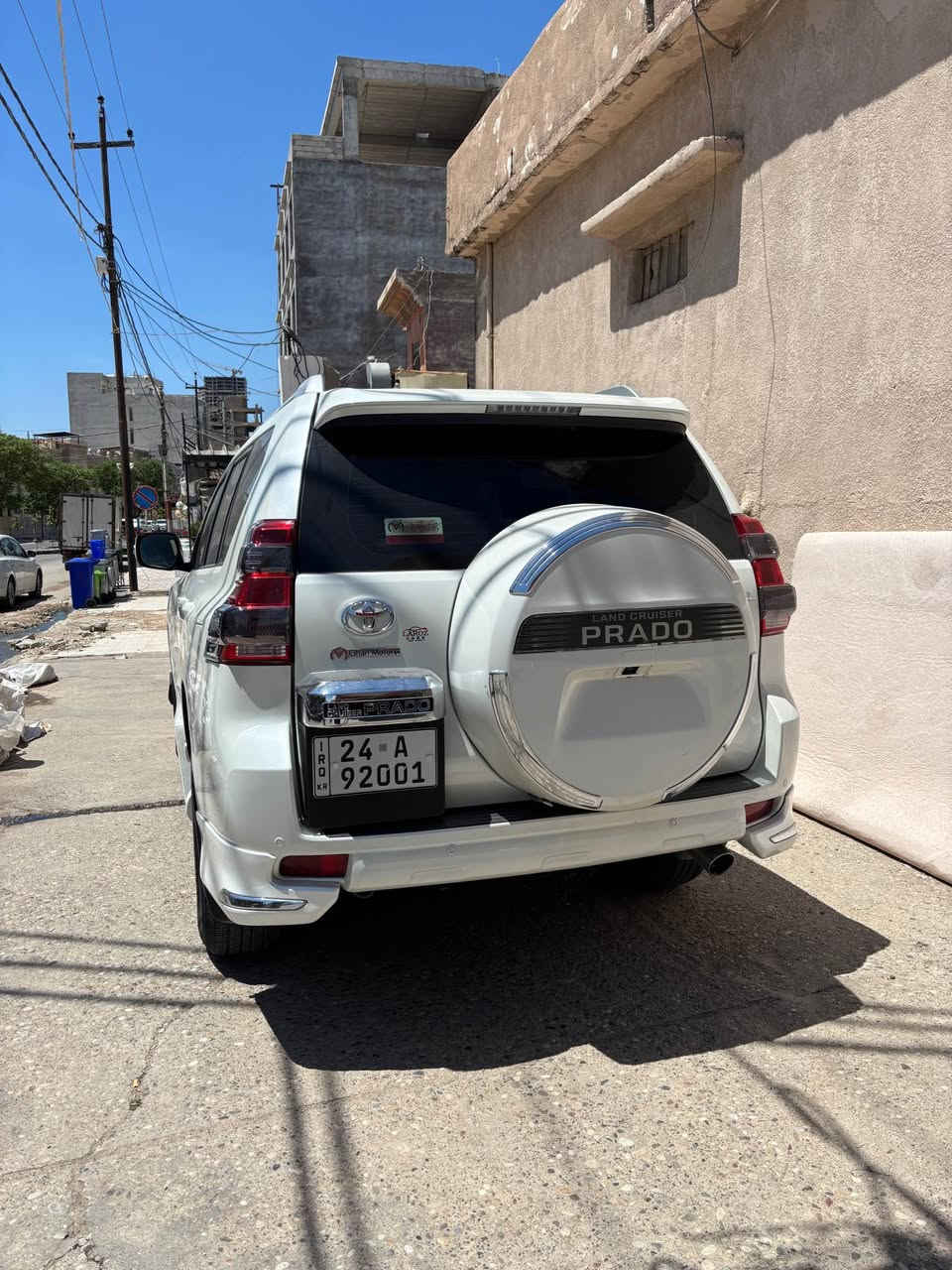 پرادو موديل ٢٠١٦ كلين بدون صبغ فول فول tsl سلايت حساس كاميره ٣ مقاعد محرك 4 شريكه جيهان محرك ما مفتوح كبس سياره على وضع شريكه تحويل شرط  رقم *********** دهوك, العراق
