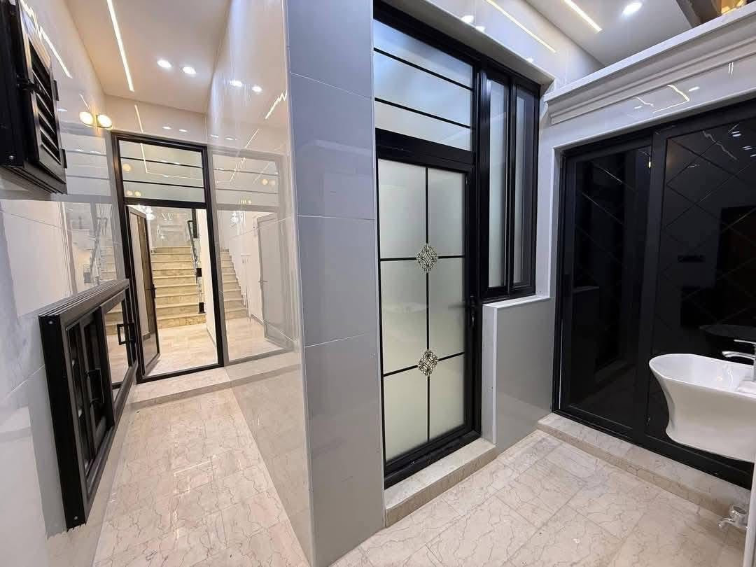 ‏‎‏دار للبيع او المراوس في النجف الاشرف
حي الوفاء
مساحه الدار  ١٠٠ م 
شارع ١٠
٣ نوم طابقين عمل درجه اولى
قرب سايدين وفاء-جزيره

‏‎  للاستفسار مراجعة مكتب الدر او الاتصال ع الأرقام المذكورة 

*********** حسين الأعسم 
يتوفر واتساب 

***********ابو عباس الجليحاوي 
يتوفر واتساب 

#نستقبل_عروظكم_العقارية_في_كافة_احياء_النجف_الاشرف_اهلاً_وسهلاً #النجف #عراق
