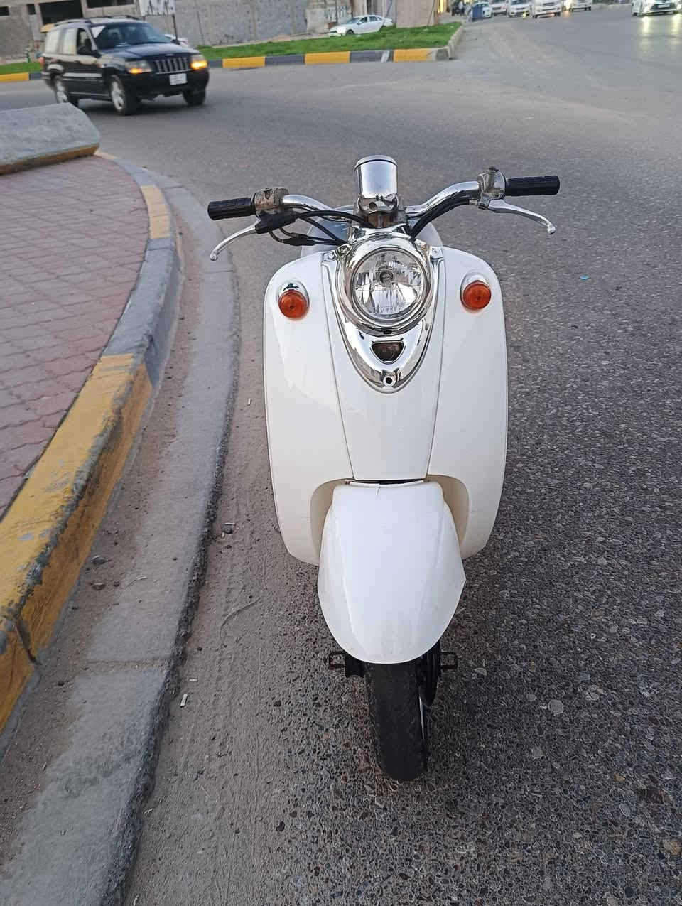دراجة عبد الحليم كفاله عمامه كلشي شغال بيه مامفتوح برغي بيه العنوان بصره مراوس بوليسي  أو ماكس العنوان بصره مركز مدينه توصل وتساب ***********
