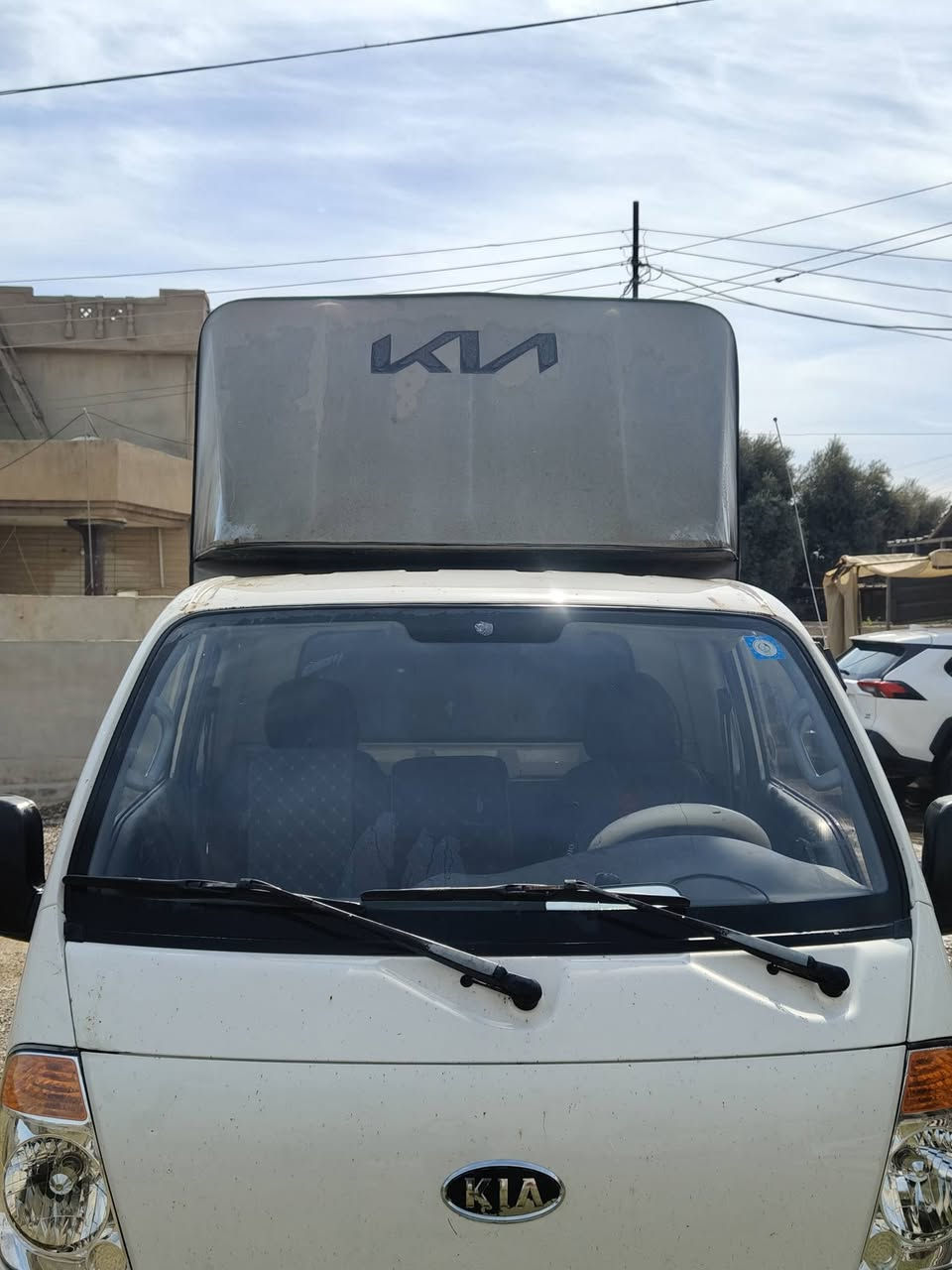 سلام عليكم متاح للبيع محجل كامل معا جادر فصل جديد للاستفسار الاتصال ع رقم ***********
